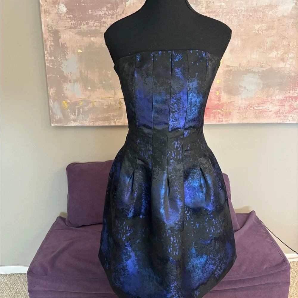 bodycon dress designs LONG WITH SCULPTED BUST IN GOLD | CULT MIA Black Velvet Off Shoulder Model is wearing a DROP-BRIDAL24 Size:XSMA